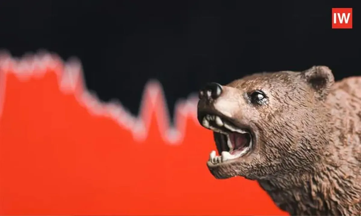  Stock Market Today: Sensex at 81,760, Nifty Near 25,072