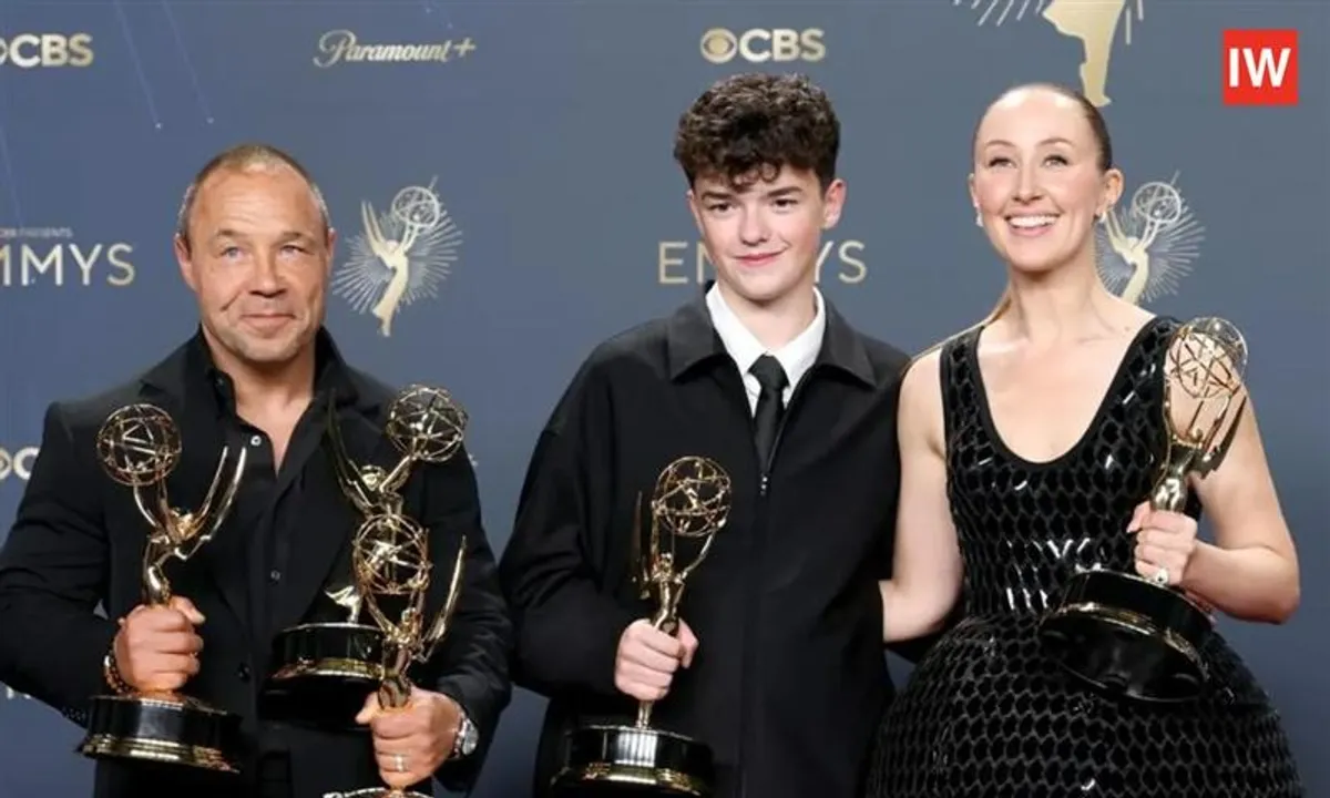  Netflix’s Adolescence Triumphs as Apple TV+’s The Studio Breaks Emmy Records