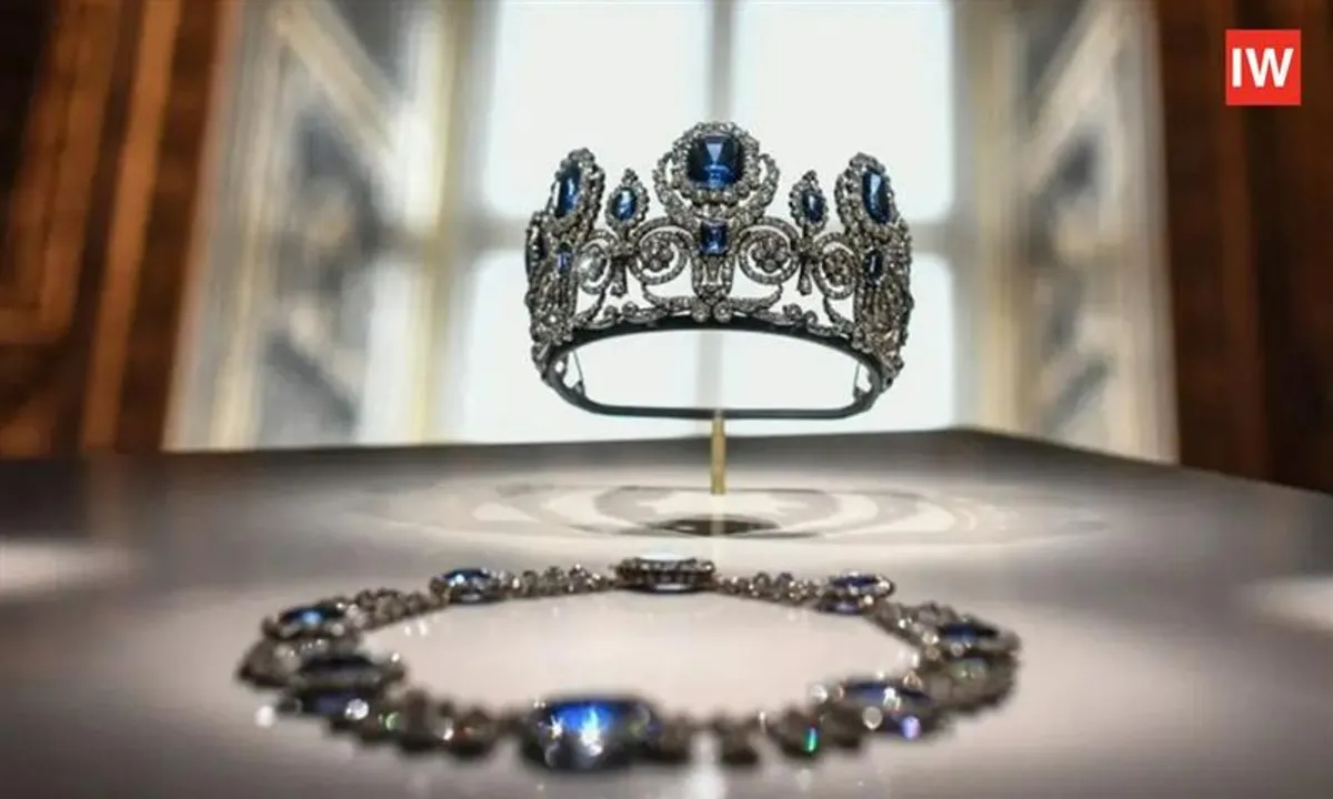  Experts Fear Stolen $102 Million Louvre Crown Jewels May Be Dismantled