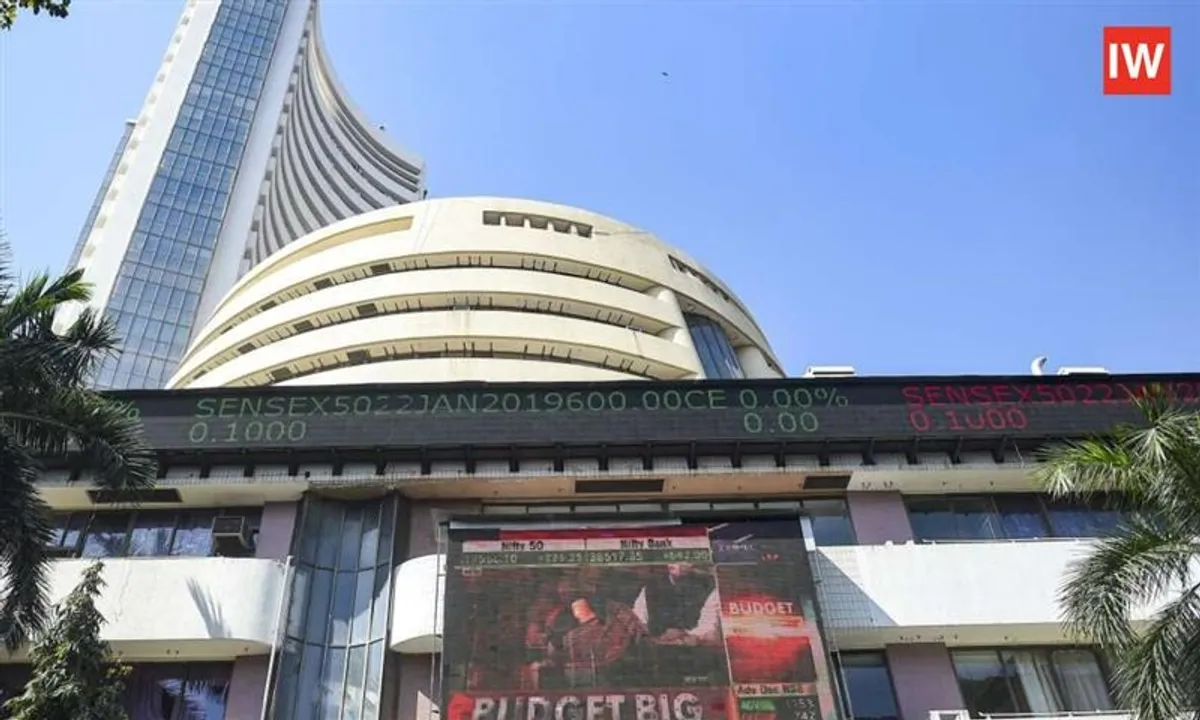  Stock Market Today: Nifty 50 at 26,018, Sensex Around 84,900