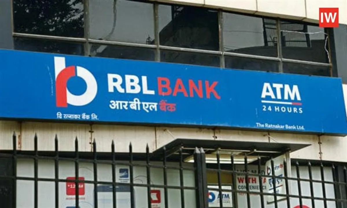  Mahindra & Mahindra Sells its 3.5 % Shares in RBL Bank for Rs. 678 Crore After Emirates NBD Plans $3 Billion Stake