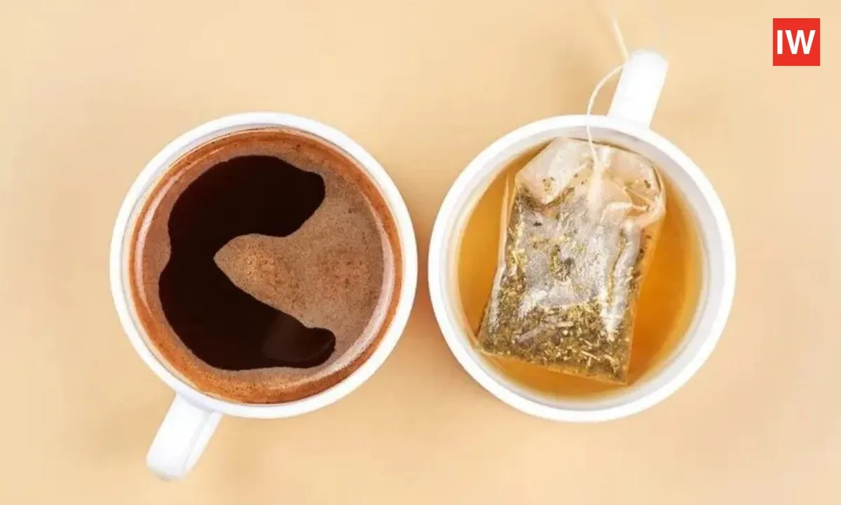  Coffee vs Tea: What Happens When You Drink 5 Cups a Day for a Month