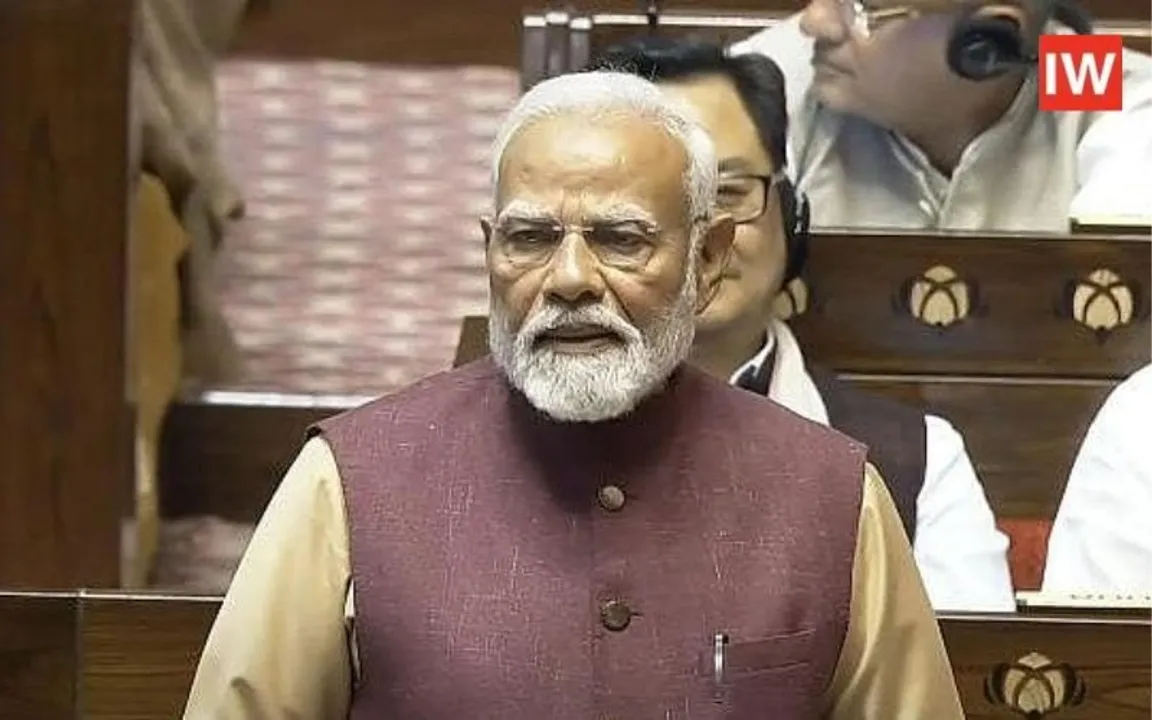  PM Modi Calls 2025 India's Year of Reforms in a Landmark LinkedIn Note