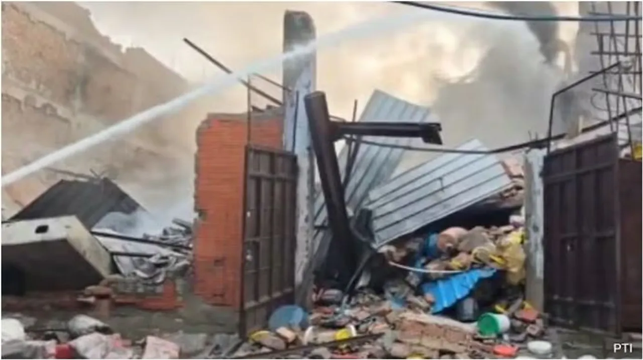 DELHI FIRE