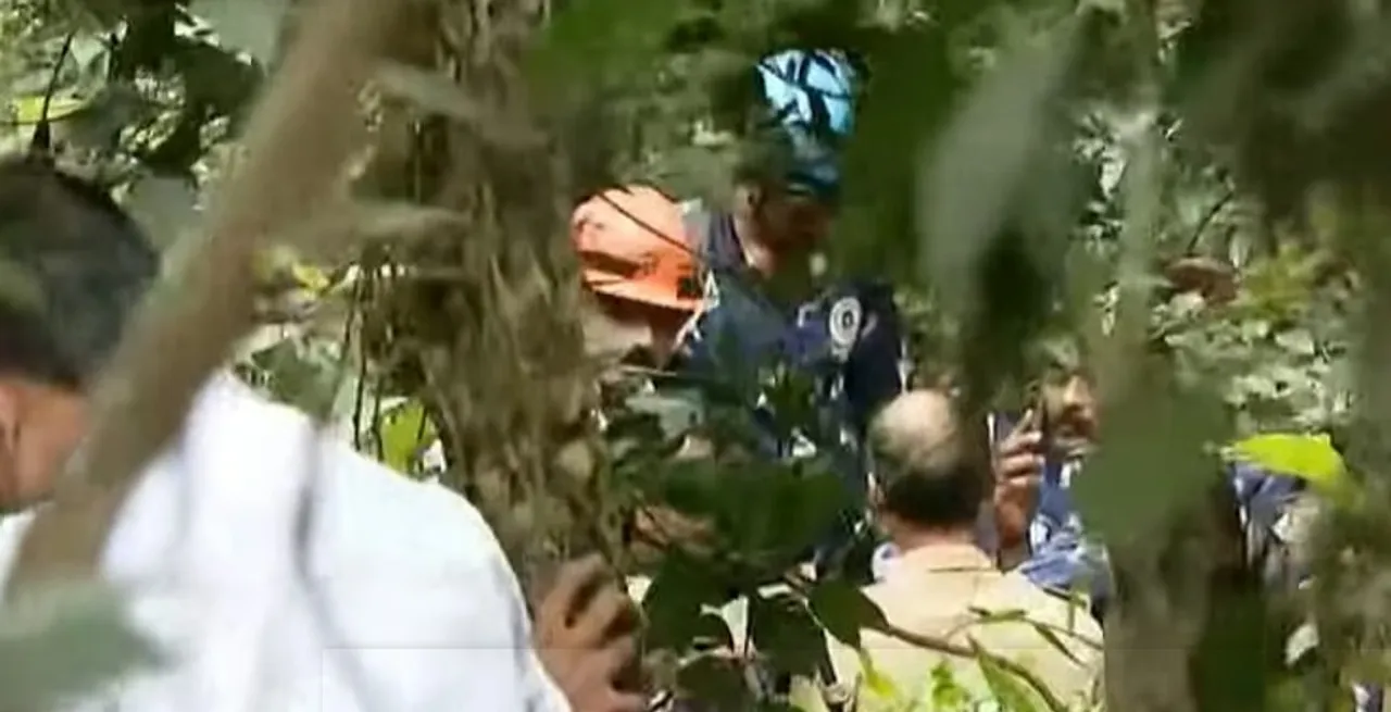 Screenshot 2025-11-30 at 13-21-54 കളമശ്ശേരി എച്ച്എംടിയില്‍ അഴുകിയ നിലയില്‍ മൃതദേഹം കാണാതായ സൂരജ് ലാമയുടേതോ എന്ന് സംശയം Kalamassery HMT Deadbody Suraj Lama Kerala News Samakalika Malayalam