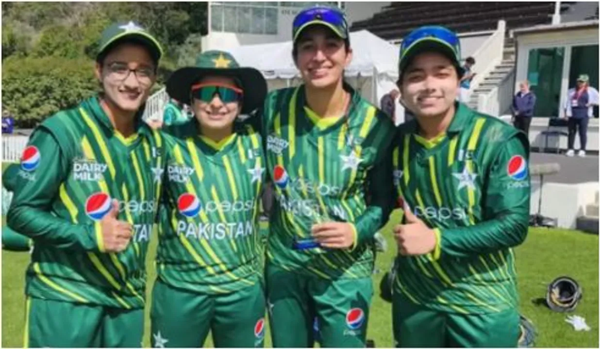 Pak women's team