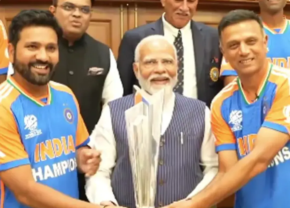 modi with cricket