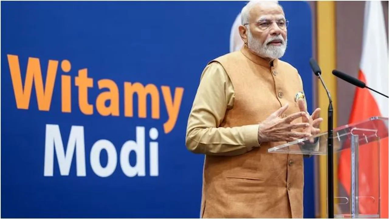 pm modi in poland