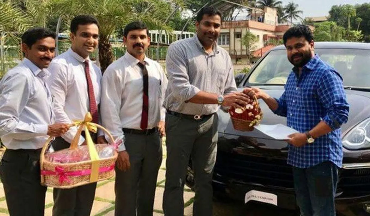ദിലീപ് വീണ്ടും  പോര്‍ഷെ ആഢംബര  കാര്‍ വാങ്ങി