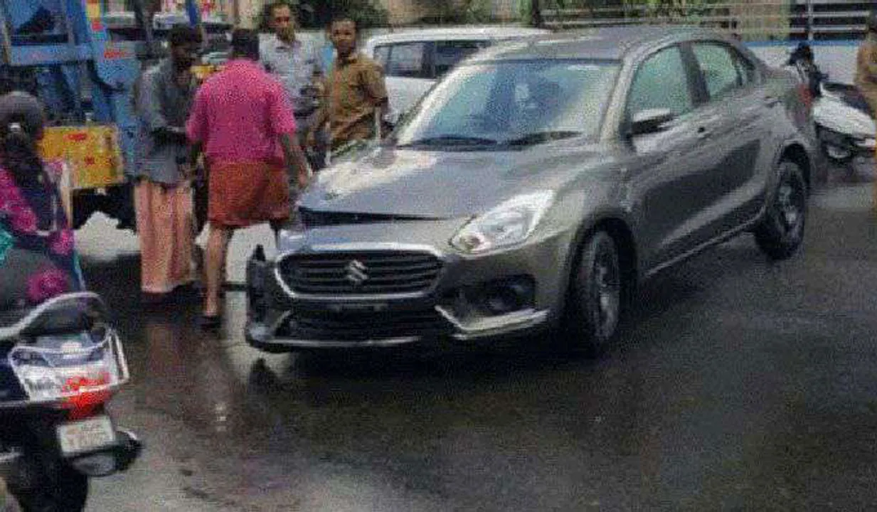 ഓട്ടോയില്‍ ഇടിച്ചു തകര്‍ന്ന് ഉപഭോക്താവിന് ഡെലിവറി ചെയ്യാനുളള സ്വിഫ്റ്റ് ഡിസയര്‍