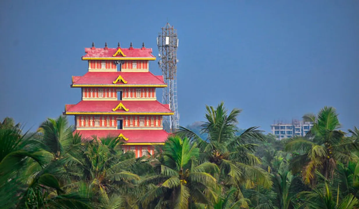 വെണ്‍പാലവട്ടം ഭഗവതി ക്ഷേത്രത്തില്‍ നിറപുത്തരി