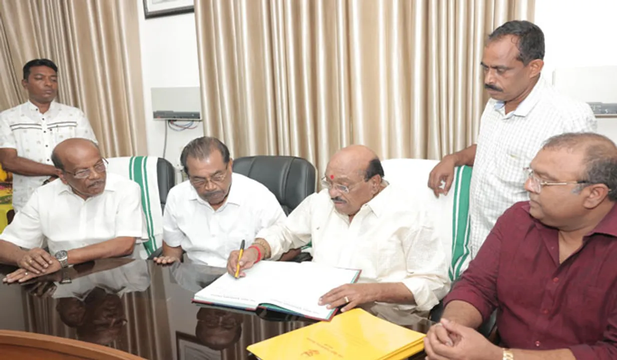 പത്താം തവണയും എതിരില്ലാതെ; ട്രസ്റ്റ് സെക്രട്ടറിയായി വെള്ളാപ്പള്ളി ചുമതലയേറ്റു