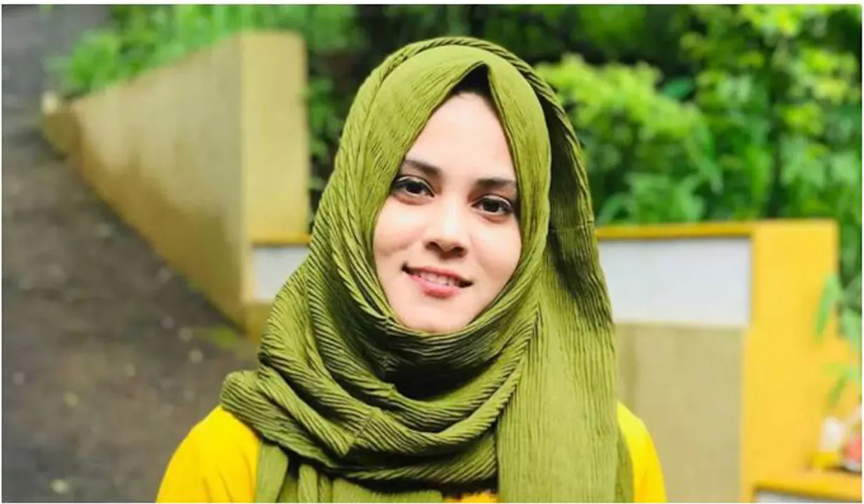 തട്ടം കാണുമ്പോൾ അലർജി സംഘികൾക്ക് മാത്രമല്ല, കമ്യൂണിസ്റ്റുകൾക്ക് കൂടിയാണ് - ഫാത്തിമ തഹ്‌ലിയ
