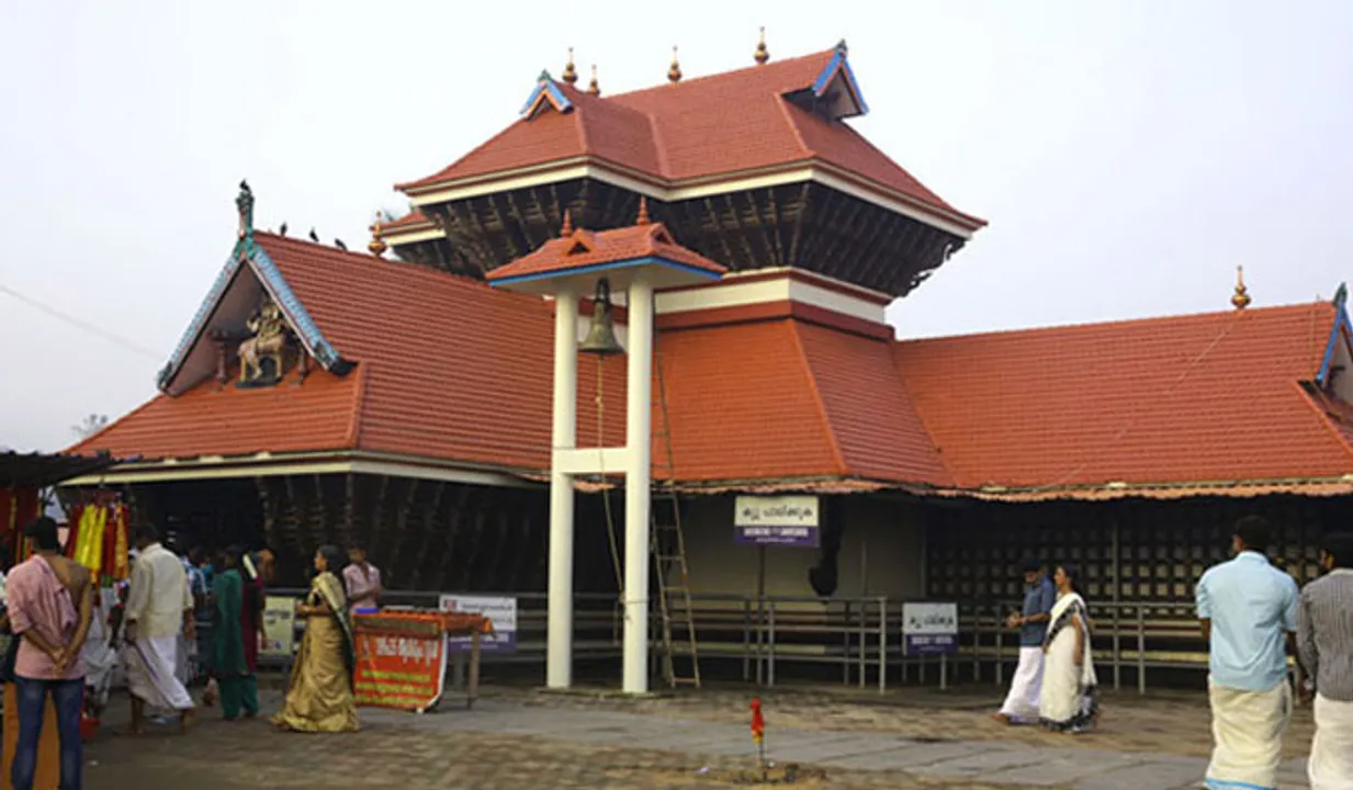 ചക്കുളത്തുകാവ് പന്ത്രണ്ടു നോയമ്പ് മഹോത്സവത്തിന് കൊടിയേറി