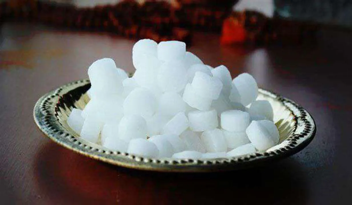   കര്‍പ്പൂരം കത്തിക്കുന്നതിന്റെ  മഹത്വം 