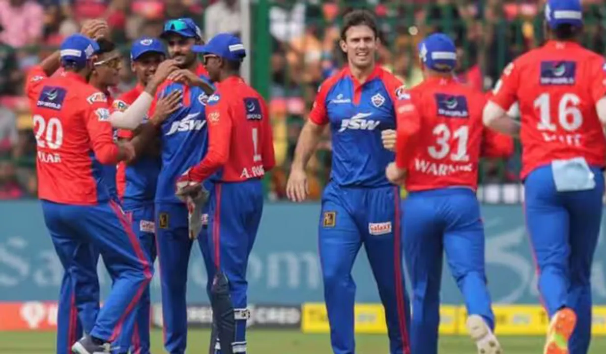 ഐപിഎല്ലില്‍ മോഷണം; ലക്ഷങ്ങള്‍ വിലയുള്ള താരങ്ങളുടെ ബാറ്റും ഷൂസും അടിച്ചുമാറ്റി!