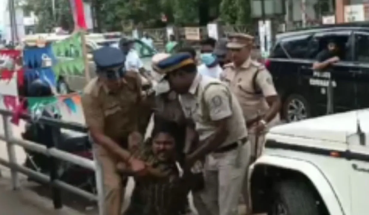 ഭിന്നശേഷിക്കാരനെ മര്‍ദ്ദിച്ച സംഭവം; ഡിവൈഎഫ്‌ഐയ്‌ക്കെതിരെ കേസെടുത്ത് മനുഷ്യാവകാശ കമ്മീഷന്‍