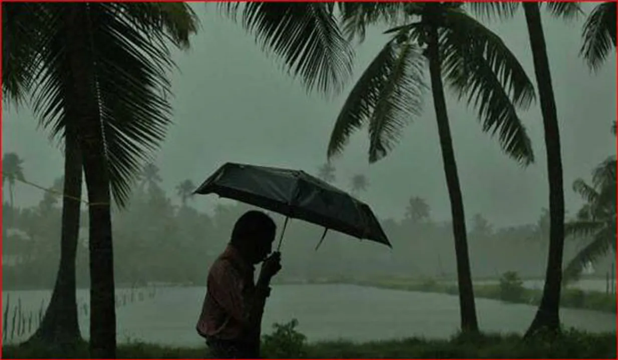 കേരളത്തില്‍ ശക്തമായ മഴ; ഉയര്‍ന്ന തിരമാലയ്ക്ക് സാധ്യത, ഹമൂണ്‍ ചുഴലിക്കാറ്റ് ബംഗ്ലാദേശ് തീരത്ത്