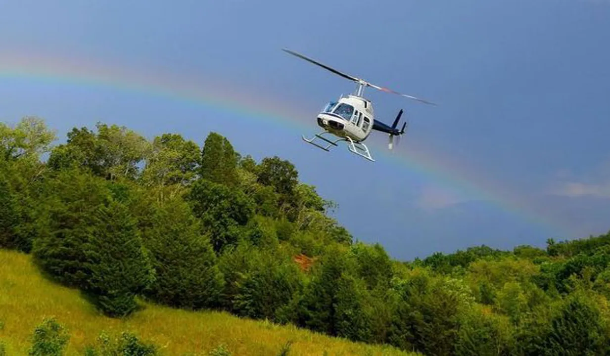 സംസ്ഥാനത്ത് ഹെലി ടൂറിസം അടുത്ത വർഷം മുതൽ ; ആദ്യഘട്ടം കൊച്ചിയിൽ