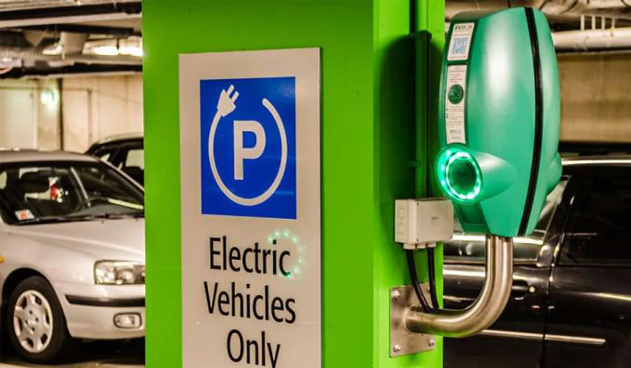 പതിനൊന്ന് പ്രധാന നഗരങ്ങളില്‍ ഇലക്ട്രിക് വാഹനങ്ങൾ