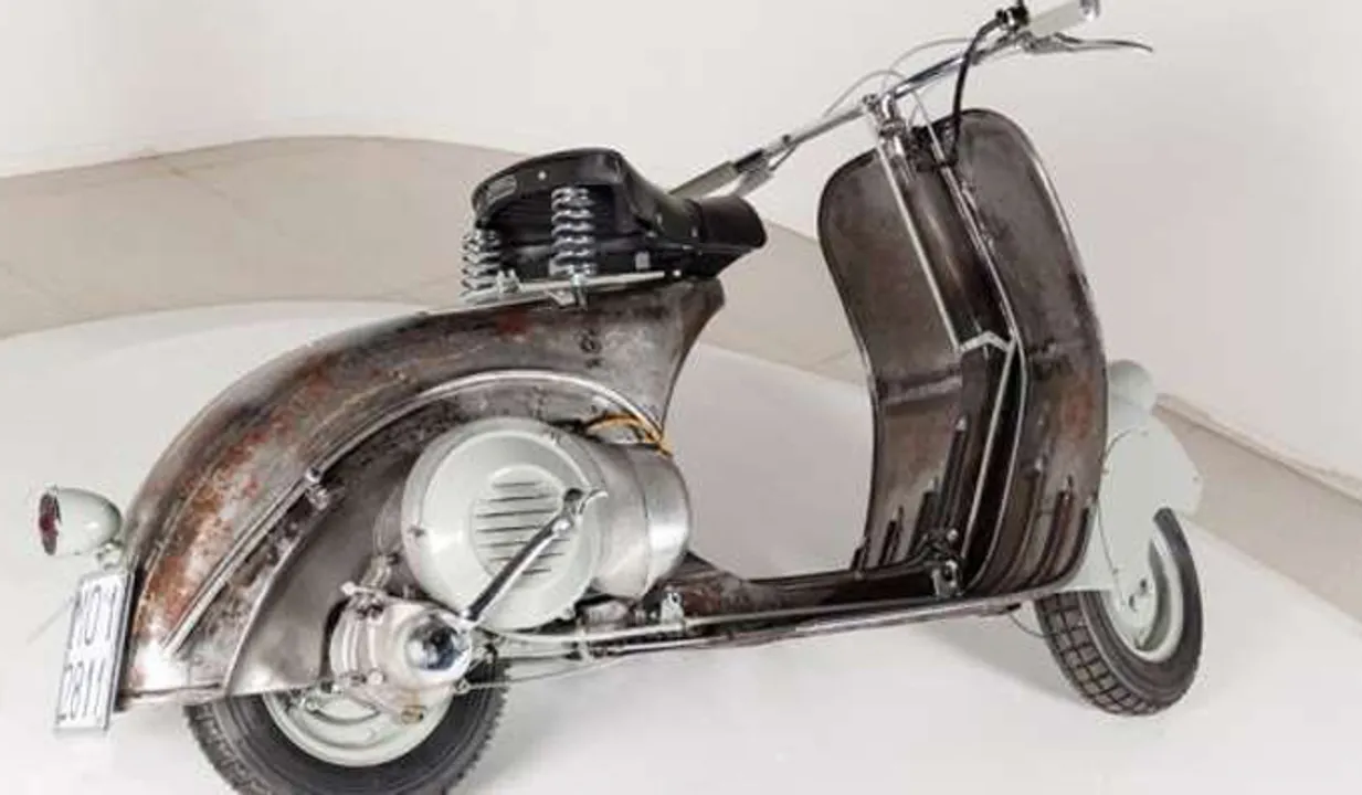 ലോകത്തിലെ ഏറ്റവും പഴക്കമേറിയ വെസ്പ സ്‌കൂട്ടര്‍ ലേലത്തിന് ഒരുങ്ങി