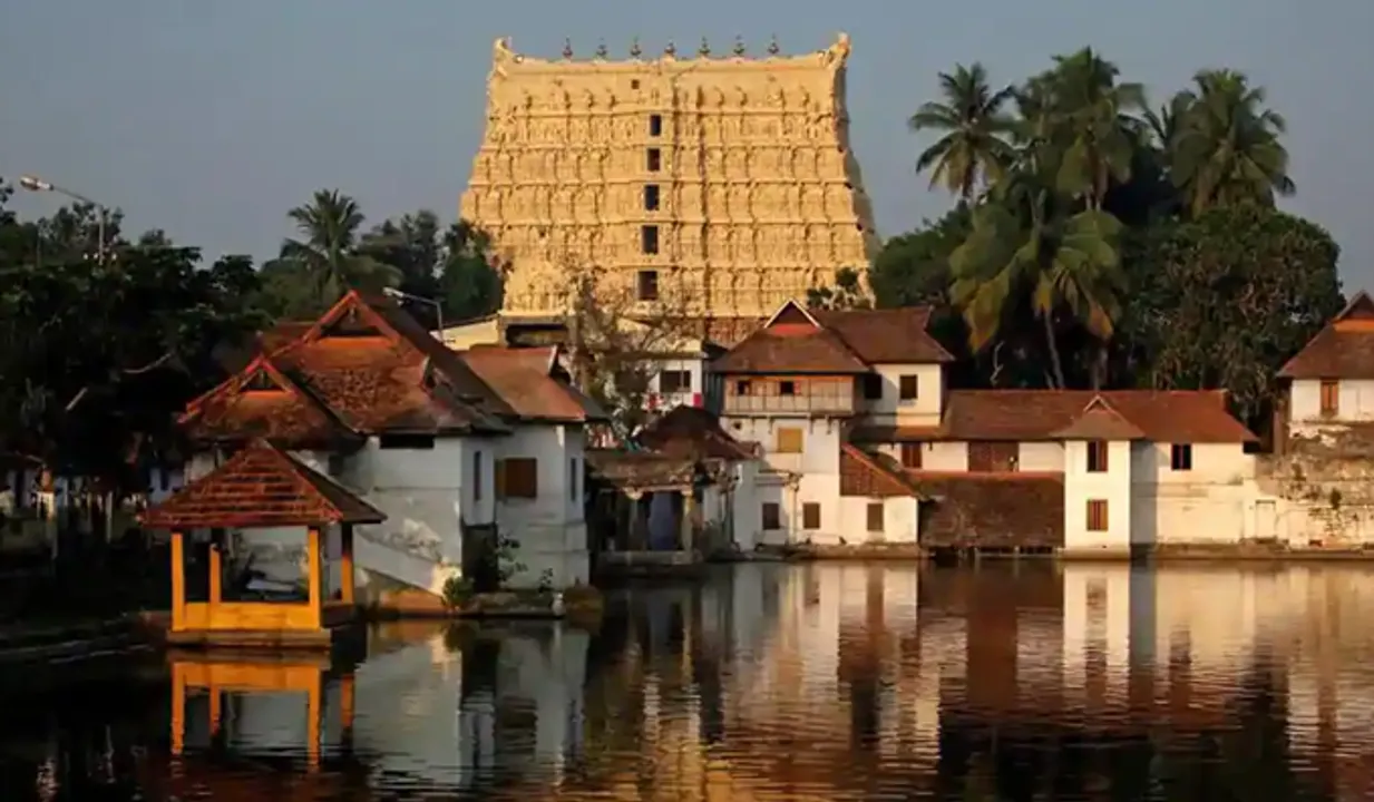 ശ്രീപത്മനാഭ സ്വാമി ക്ഷേത്രത്തില്‍ പള്ളിവേട്ട ഇന്ന്; ആറാട്ട് നാളെ