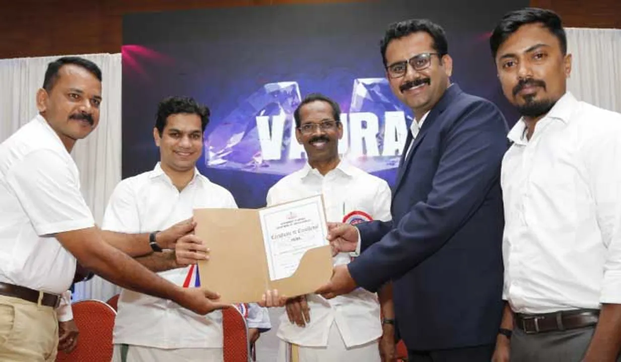 ബോബി ചെമ്മണ്ണൂർ ഇന്റർനാഷണൽ ഗ്രൂപ്പിന് എക്സലൻസ് അവാർഡ് 