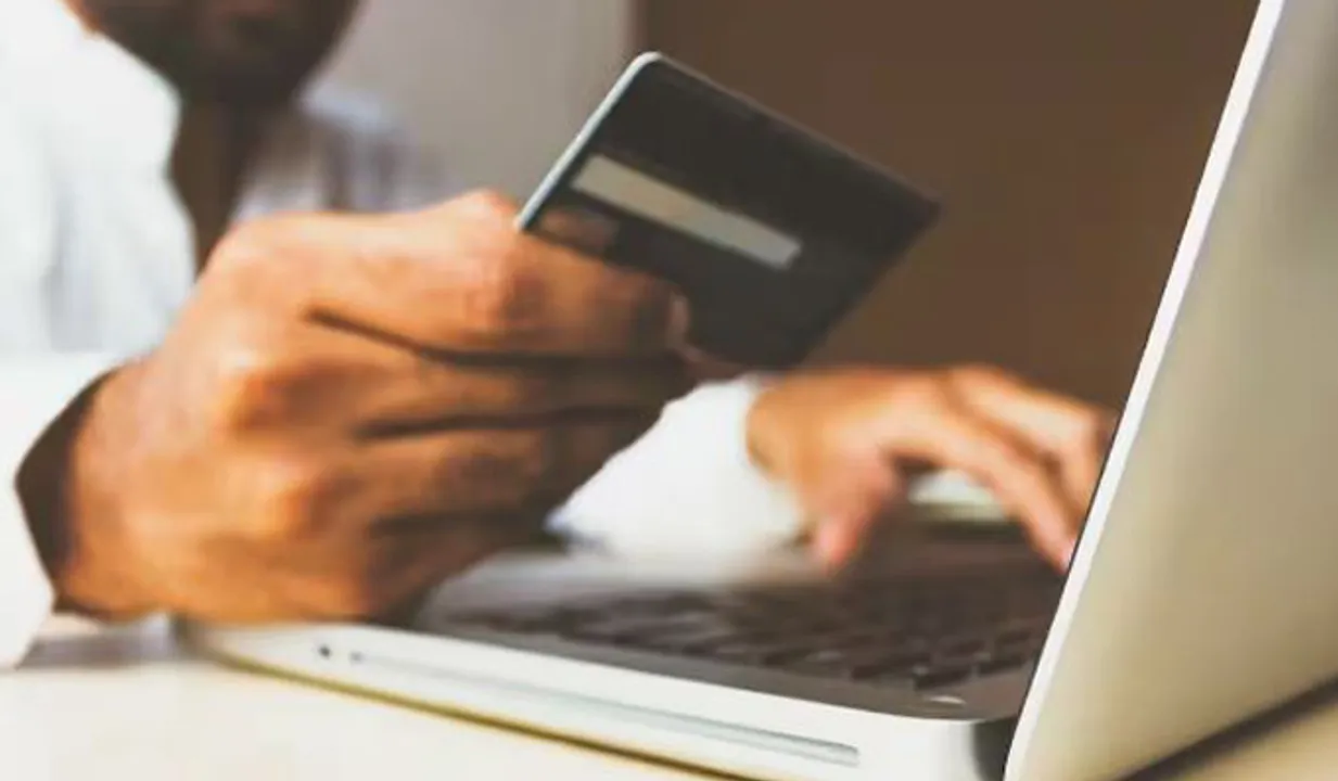 മൊബൈല്‍ നമ്പര്‍ പോലെ ഇനി കാര്‍ഡ് നെറ്റ് വര്‍ക്കും പോര്‍ട്ട് ചെയ്യാം