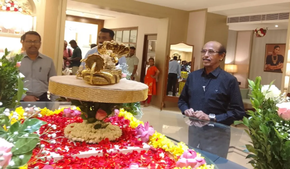 2.8 കി. സ്വര്‍ണ്ണം, 75089 വജ്രം; അനന്തശയന വിഗ്രഹം, ശ്രീപത്മനാഭസ്വാമിക്ക് അമൂല്യ സമര്‍പ്പണം