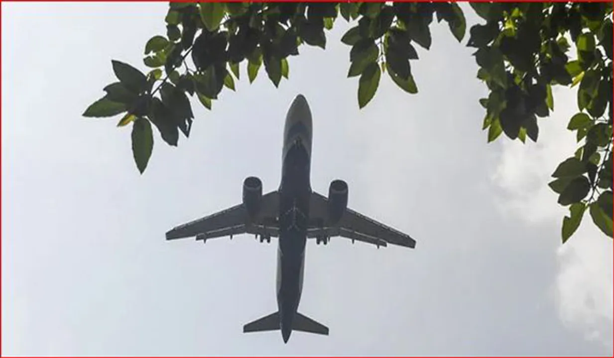 ഡല്‍ഹിയില്‍ കനത്ത മൂടല്‍മഞ്ഞും പുകയും; 18 വിമാനങ്ങള്‍ വഴിതിരിച്ചുവിട്ടു