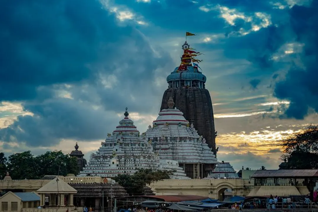  ବାତ୍ୟାକୁ ନେଇ ସତର୍କ ଶ୍ରୀମନ୍ଦିର ପ୍ରଶାସନ ; ପ୍ରଭାବିତ ହେବନି ମହାପ୍ରଭୁଙ୍କ ନୀତିକାନ୍ତି