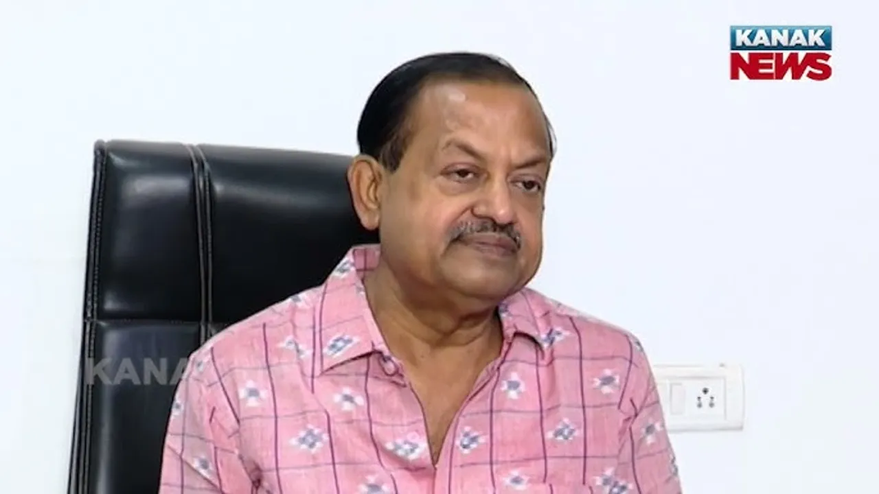  ମୁଖ୍ୟମନ୍ତ୍ରୀଙ୍କ ସିଂଗାପୁର ଗସ୍ତକୁ ନେଇ ବିଜେଡିର ପ୍ରତିକ୍ରିୟା । ଦେବୀ ମିଶ୍ର କହିଲେ ଇଜ୍ ଅଫ୍ ଡୁଇଙ୍ଗ ବିଜନେସକୁ ଗତିଶୀଳ କଲେ ଆସିବେ ନିବେଶକ