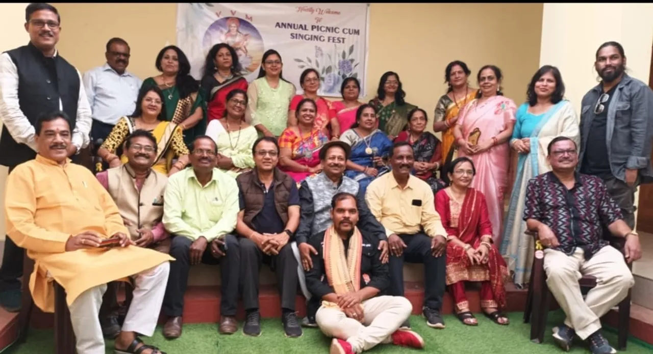  ବୀଣା ବାଦିନୀ ମ୍ୟୁଜିକ ସଂଗଠନର ବାର୍ଷିକ ଗାୟନଉତ୍ସବ ଅନୁଷ୍ଠିତ । ମୁଖ୍ୟ ଅତିଥି ଭାବେ ଯୋଗ ଦେଲେ  ଅବସରପ୍ରାପ୍ତ ମୁଖ୍ୟ ବନ ସଂରକ୍ଷକ ଶ୍ରୀ ହର୍ଷବର୍ଦ୍ଧନ ଉଗଦାତା
