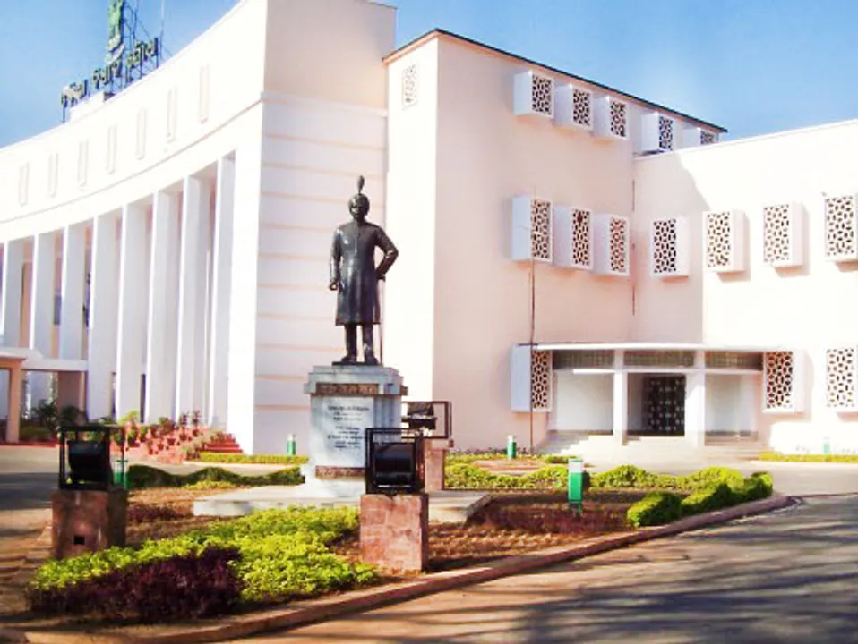  ସୋମବାର ଯାଏଁ ଗୃହ ମୁଲତବି ।  ମୁଲତବି ଘୋଷଣା କଲେ ବାଚସ୍ପତି ।