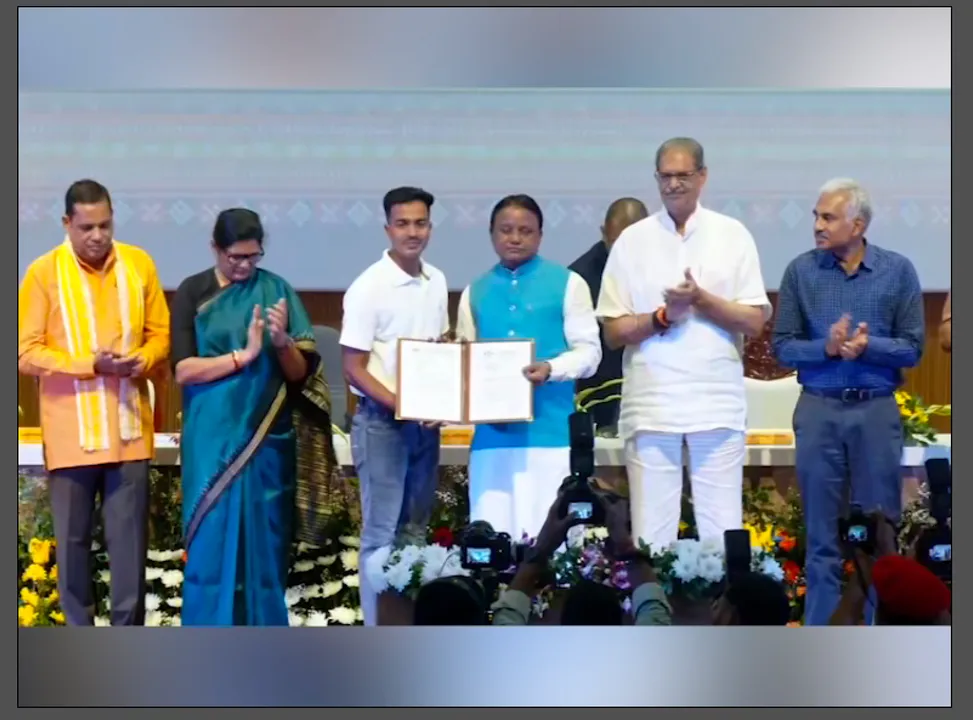  cm- Photograph: (kanaknews) 