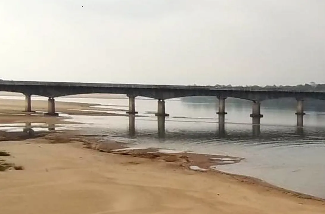  ଶୁଖିଗଲାଣି ମହାନଦୀ Photograph: (କନକ ନ୍ୟୁଜ୍) 