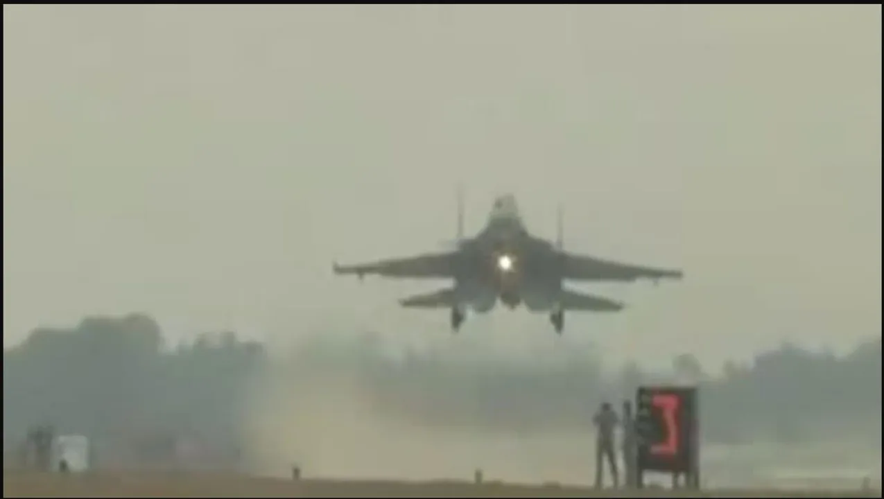  ଇଣ୍ଡିଆନ ଆର୍ମି ସମର ଏକ୍ସରସାଇଜ Photograph: (KanakNews) 