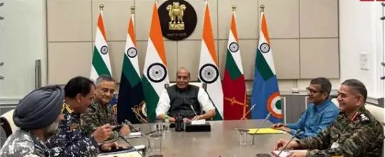  Review meeting... Photograph: (KanakNews) 