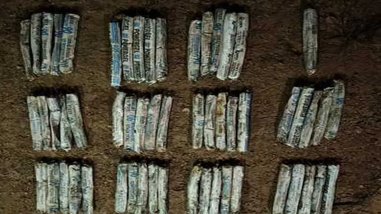  କୁଆଡ଼େ ଗଲା ମାଓ ସାମଗ୍ରୀ? Photograph: (KanakNews ) 