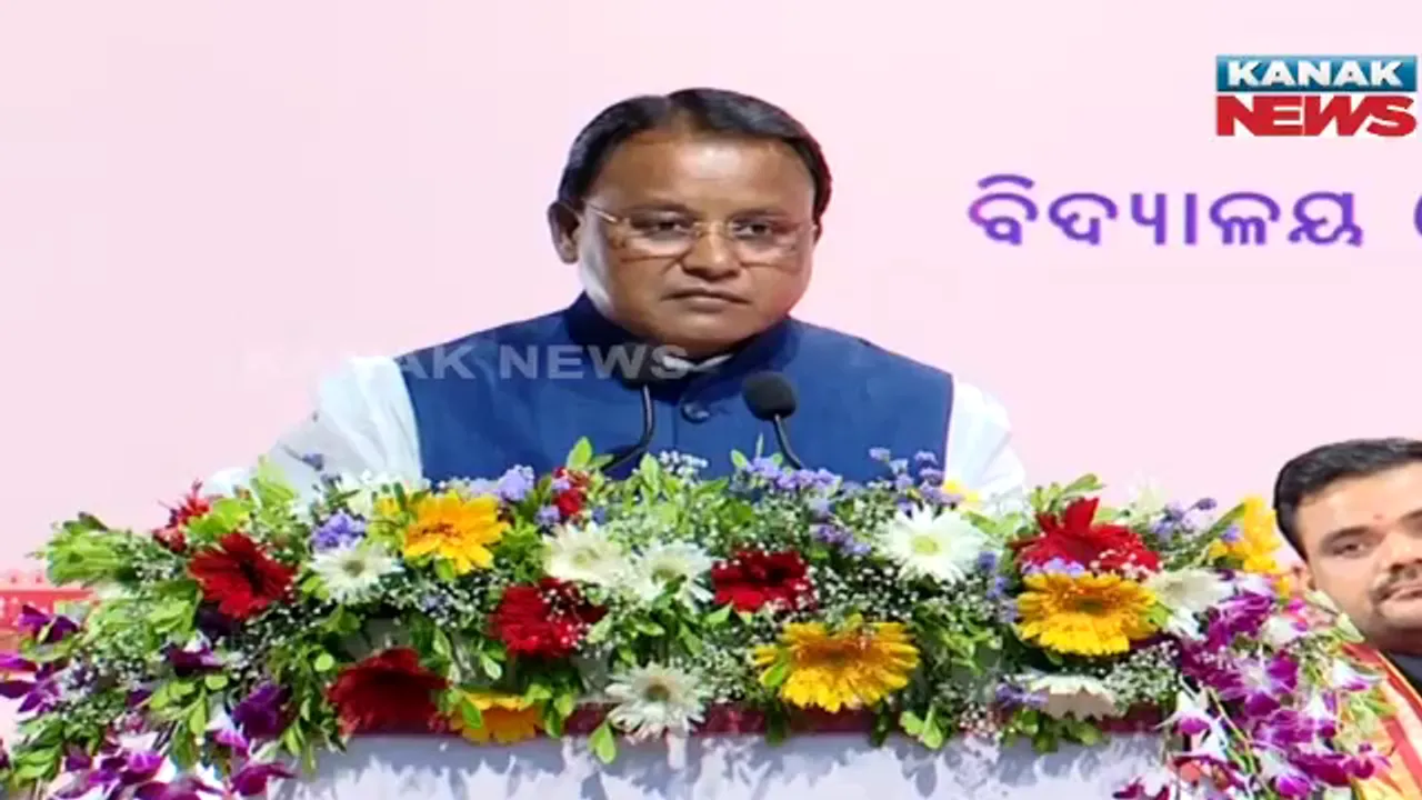  Photograph: (KANAK NEWS) 
