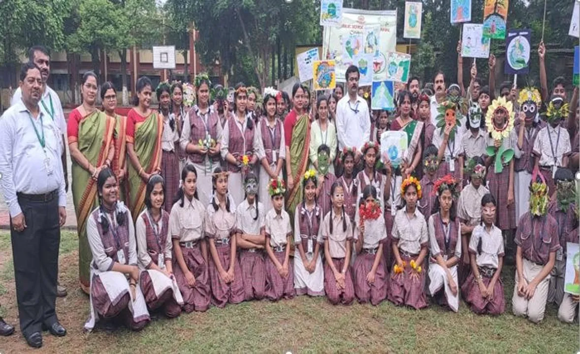  Photograph: (Kanak News) 