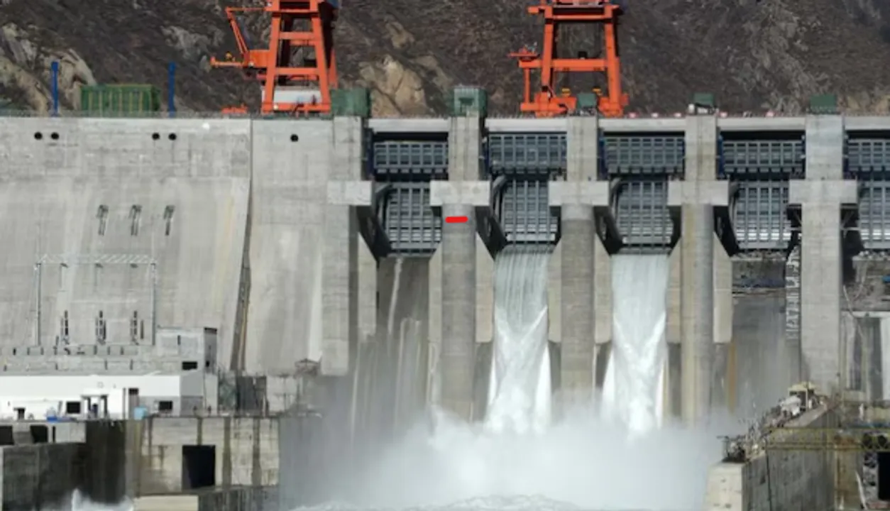  China India River Photograph: (Kanak News) 