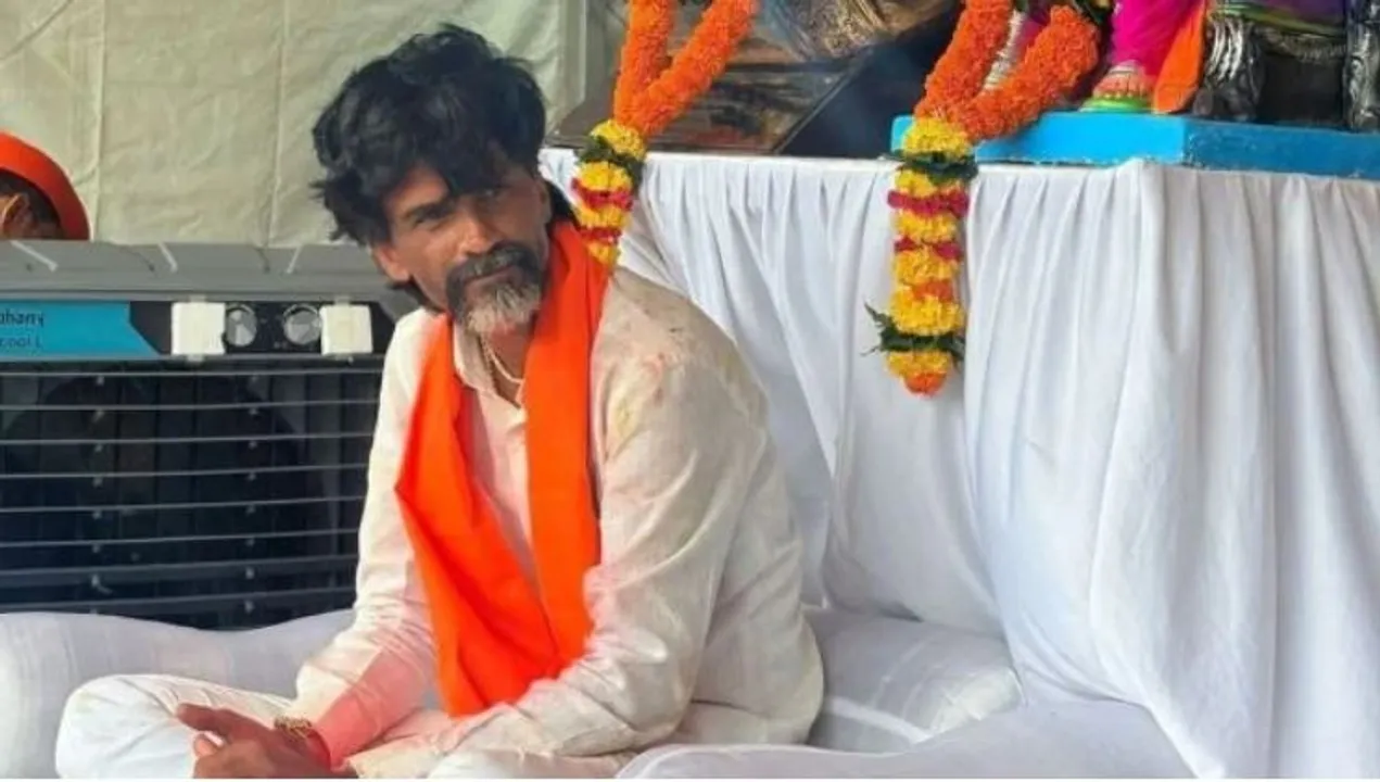  ପୁଣି ତେଜିଲା ମରାଠାଙ୍କ ସଂରକ୍ଷଣ ଦାବି ; ଆଜିଠୁ ଉପାସରେ ଆନ୍ଦୋଳନରେ ବସିଲେ ମନୋଜ ଜରଙ୍ଗେ