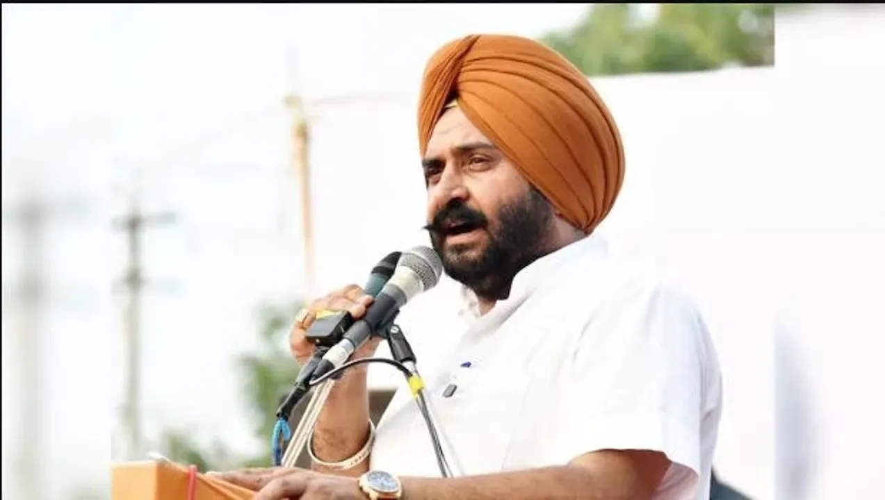  ପୁଲିସ୍ ହେପାଜତରୁ AAP ବିଧାୟକ ପଠାଣମାଜରା ଫେରାର୍  ; ବିଧାୟକଙ୍କ ଗୁଳି ମାଡ଼ରେ ପୁଲିସ କର୍ମୀ ଆହତ