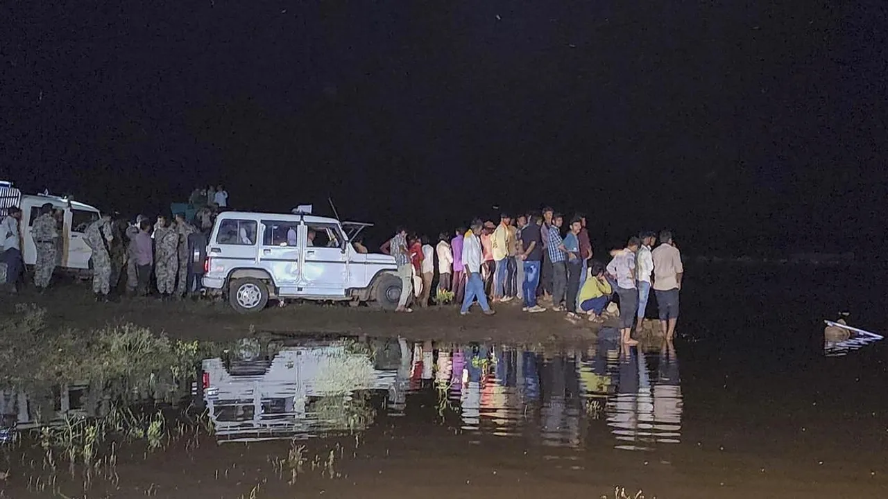  ଦୁର୍ଗା ମୂର୍ତ୍ତି ବିସର୍ଜନ ବେଳେ ଅଘଟଣ, ୧୪ ଜଣଙ୍କର ମୃତ୍ୟୁ