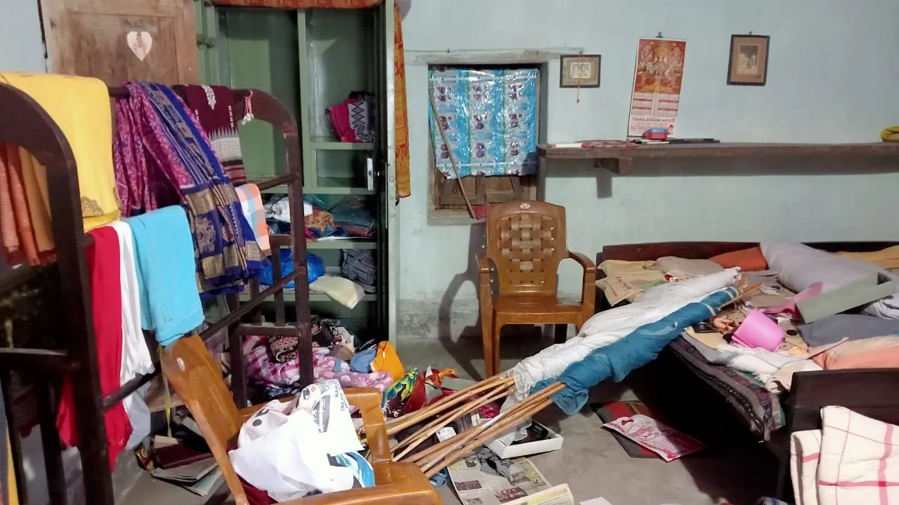  ସମ୍ବଲପୁର କୁଚିଣ୍ଡାରେ ସଶସ୍ତ୍ର ଡକାୟତି, ଦମ୍ପତିଙ୍କ ହାତଗୋଡ଼ ବାନ୍ଧି ଲୁଟିନେଲେ ୧୦ ଭରି ସୁନା ଗହଣା