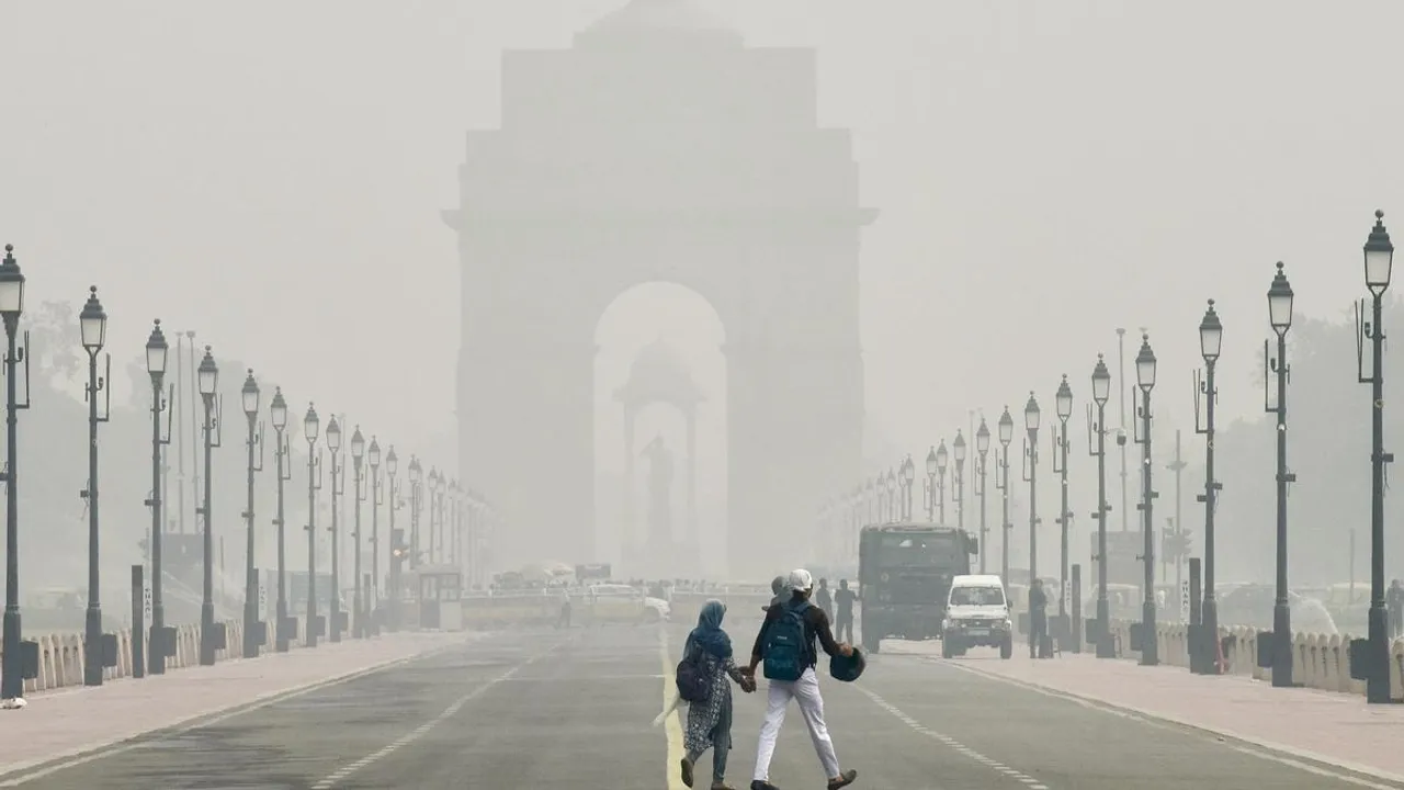  Delhi pollution Photograph: (thehindu.com) 