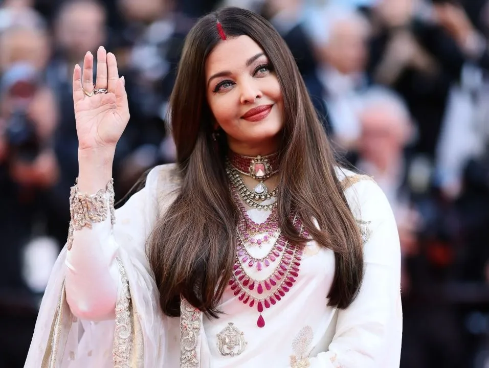 Aishwarya Rai Photograph: (kanak news) 