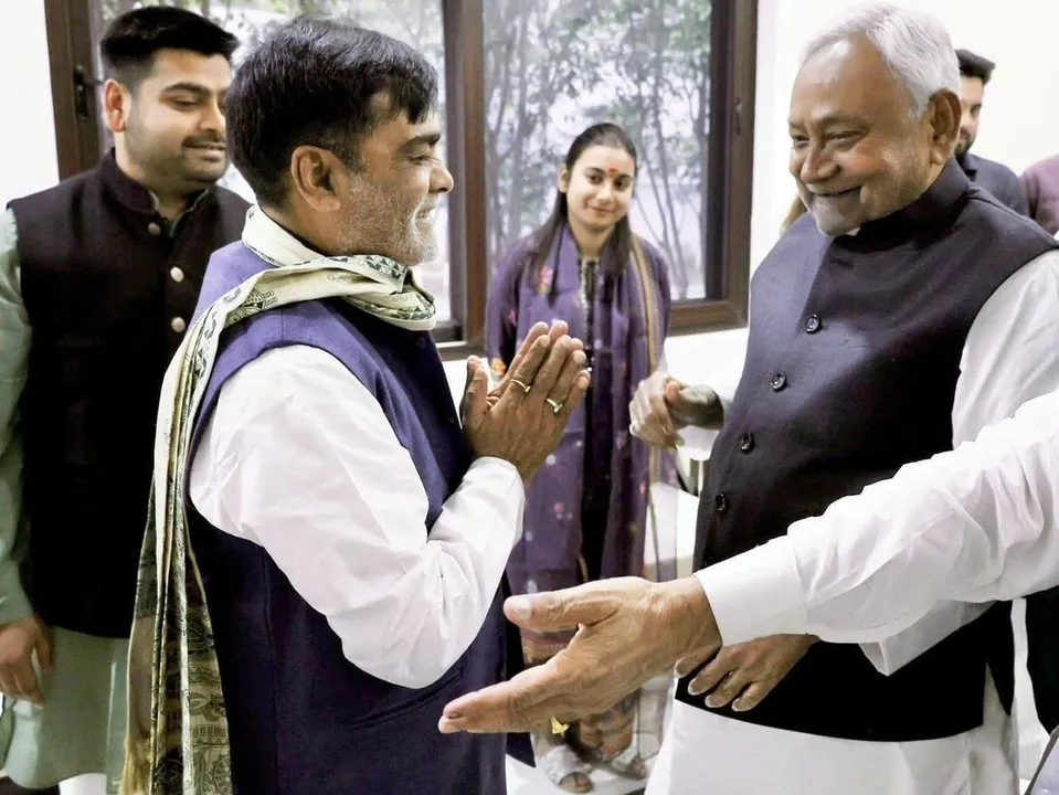  NITISH CABINATE Photograph: (KANAK NEWS) 