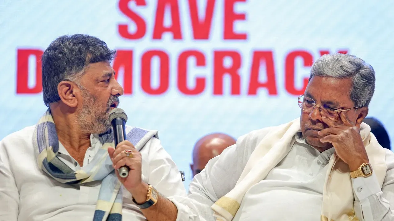  karnataka-cm-congress-dispute Photograph: (KANAK NEWS) 